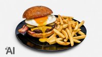 Objednať Egg burger menu - žemľa , majonéza, šalát, hovadzie mäso , cheddar, kyslá uhorka, slaninka, vajíčko, horčica, hranolky