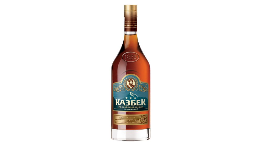 Коньяк Кизлярский Казбек 3 звезды 0,5 л