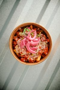 Objednať Domáce hranolky s vegan chorizo