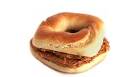 Hozzáadás a kosárhoz XL Peanut butter bagel - Földimogyoróvajas kézműves kocka bagel