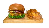Objednať Simply vegetarian burger + hranolky a dip
