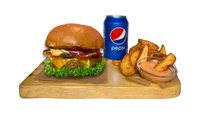 Objednať Combo veg. menu (simply vegetarian burger, hranolky, dip, Pepsi 0,33 l)