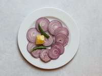 Objednať Red Onion Salad