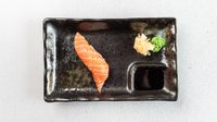 Objednať Sake-losos-Nigiri (2kus) (4,6)