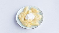 Objednať Pirohy so sladkým tvarohom, maslom a kyslou smotanou