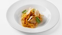Objednať Špagety s tomatovou omáčkou a sýrem Grana Padano