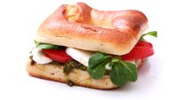 Hozzáadás a kosárhoz XL Caprese bagel - Pestós-mozzarellás-paradicsomos kézműves kocka bagel