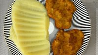 Objednať PIATOK: Vyprážaný bravčový rezeň,zemiakové pyré s maslom + polievka