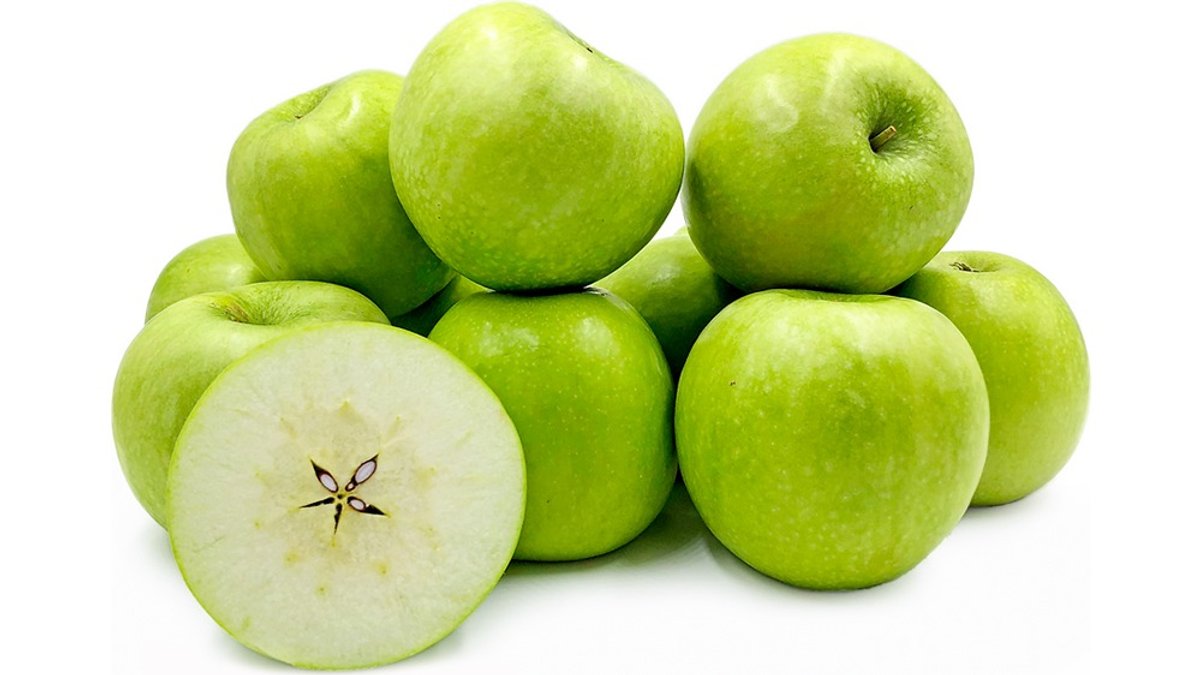 Я хочу зеленое яблоко прямо. Яблоки зеленые. Зеленое яблоко на белом фоне. Яблоки Грин Грин. Китайские яблоки зеленые.