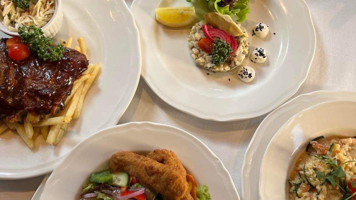 Czerwony Wieprz | Wolt | Dostawa | Warszawa