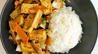 Objednať M50. Tofu s bambusem, houbami a rýží