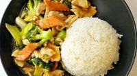 Objednať M11. maso s brokolicí a rýží