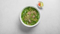 Objednať Pho bo - vietnamská polievka s hovädzím mäsom