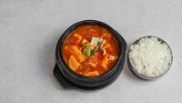 Objednať M_02. 김치찌개 Kimchi stew