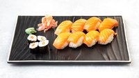 Objednať S10. Sushi set