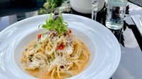 Objednať Spaghetti aglio olio con pomodori secchi (pikantné)