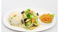 Objednať 15. Budhistické pôstne jedlo  s praženou ryžou a šalátom