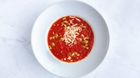 Objednať Tomatová polévka s modrým sýrem a olivami