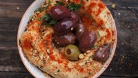 Objednať Hummus s uzenou paprikou a olivami 🌱 a pečivem VGN