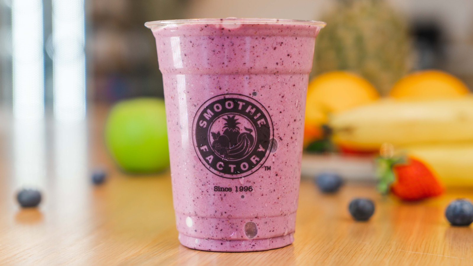 Smoothie Factory Real fruit smoothies, freshsqueezed juices, and