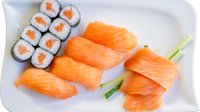Objednať S10. 8ks maki losos, 4ks nigiri losos, 3ks sashimi losos