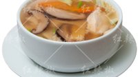 Objednať M2. Kuřecí polévka s bambusem a houbami