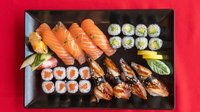 Objednať S55. Sushi set (24ks)