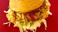 Objednať Chicken Caesar Sandwich Combo