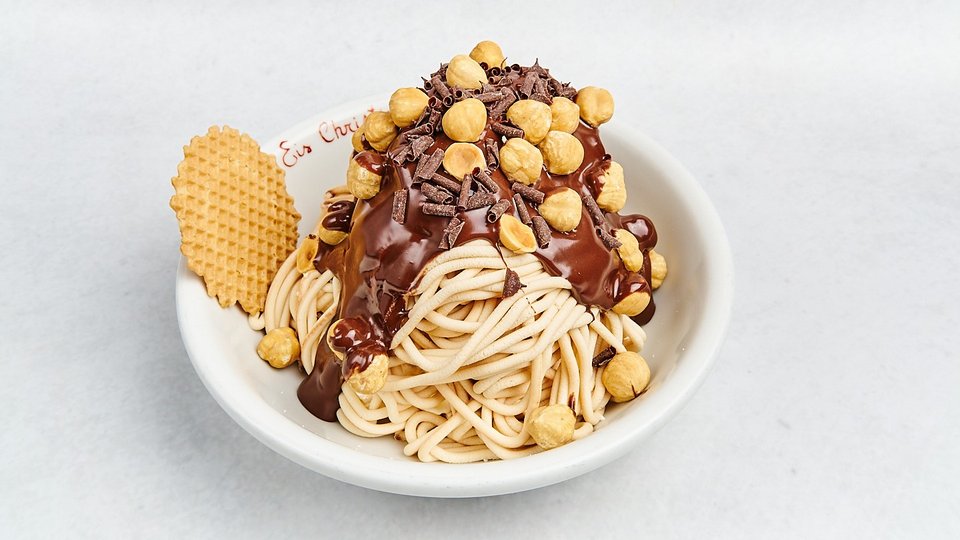 Spaghetti Nuss Nougat | Eis Christina | Wolt