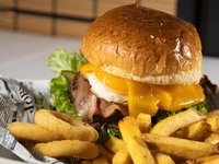 Objednať Hovädzí burger „Na Rohu“