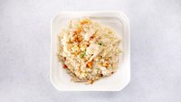 Objednať 32. Smažené rýže s kuřecím a zeleninou