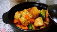 Objednať Tofu se zeleninou v hrnečku