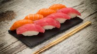 Objednať C6. Nigiri sushi