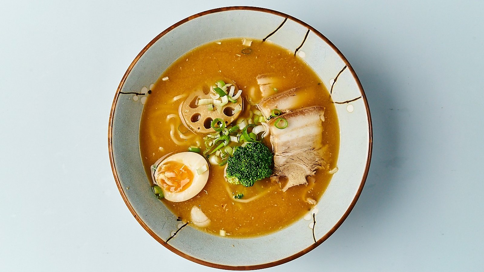 Kamon Sushi Bar | Wolt | Lieferservice | Frankfurt