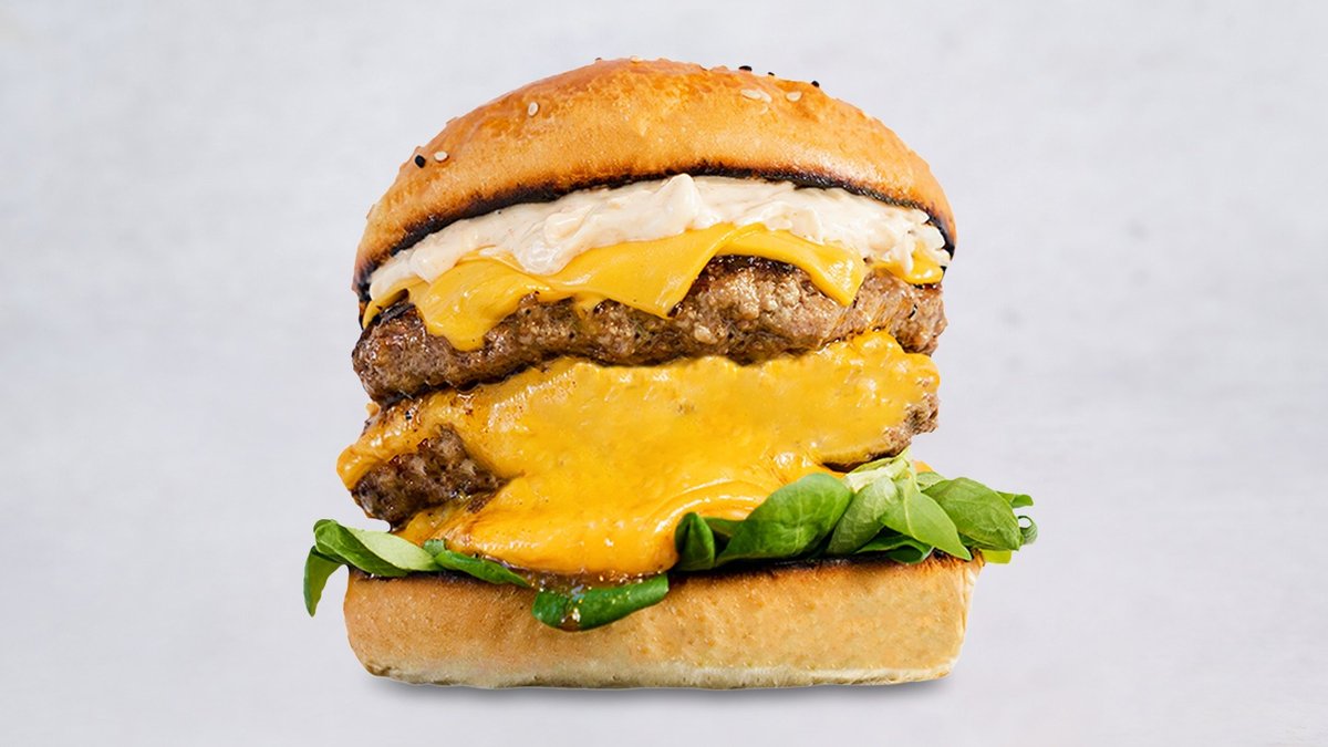 Deluxe Fancy Cheeseburger