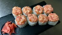 Objednať Uramaki roll s lososovou čepičkou