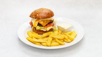 Objednať Hovädzý burger - s volským okom, slaninkou a syrom