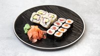 Objednať F19. Sushi set