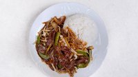 Objednať M27 - Hovězí maso v pekingské omáčce s rýží