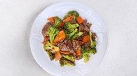 Objednať 54 - Hovězí maso s brokolicí
