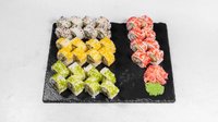 Objednať Sushi set 15 California selection sake tempura