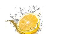 Objednať voda s citrónom