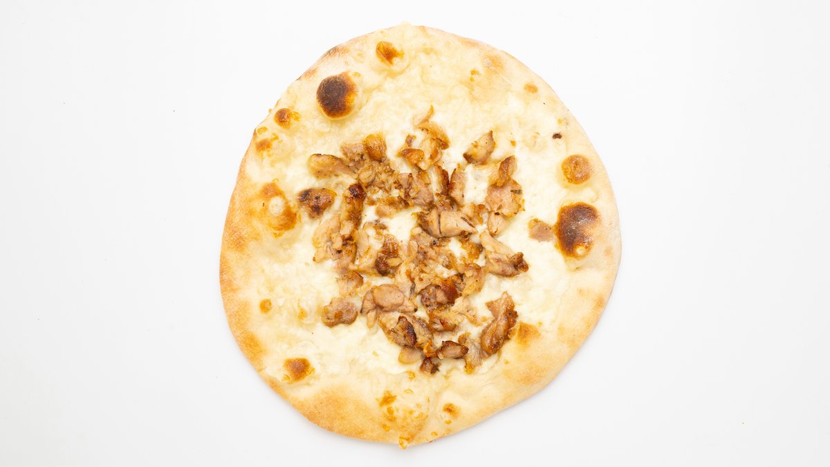 Manakish Pizza with Chicken and Cheese
