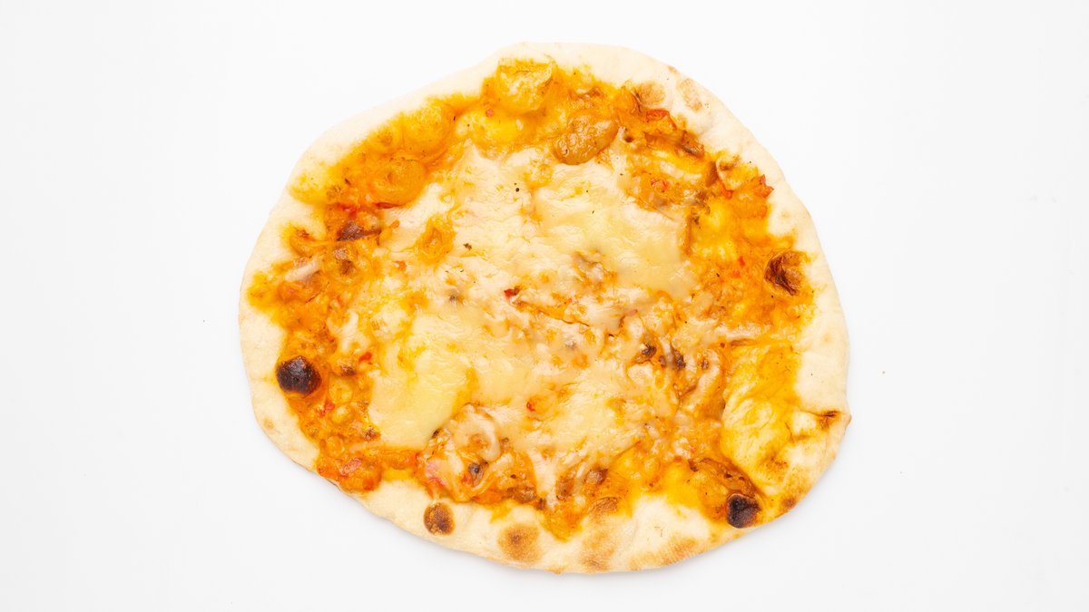 Manakish Pizza with Tavouk and Cheese