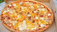 Hozzáadás a kosárhoz Nyolcsajtos pizza 32cm
