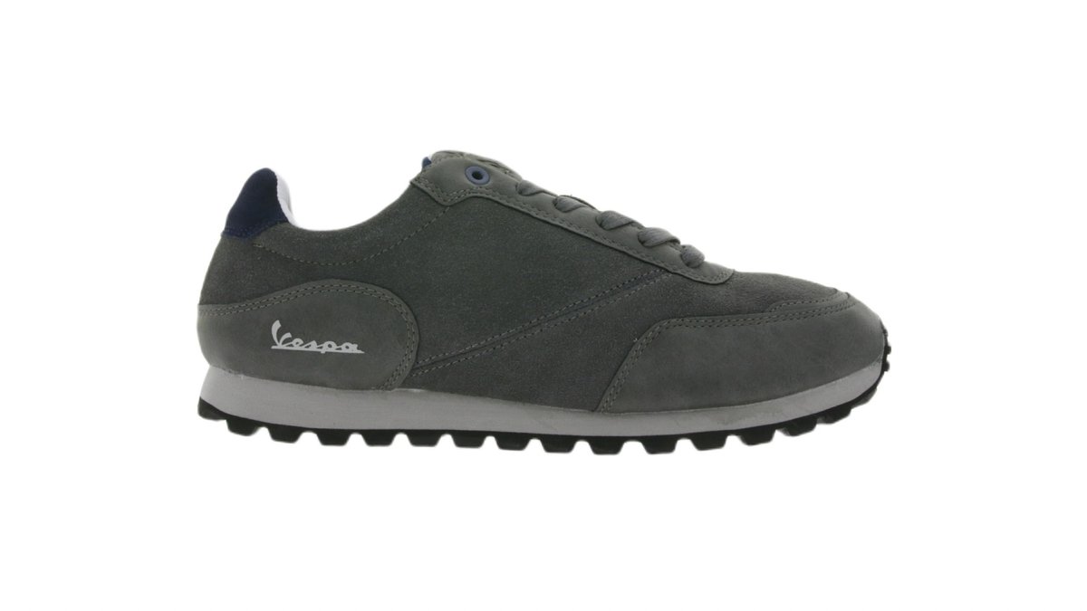 Vespa trainers Clearance