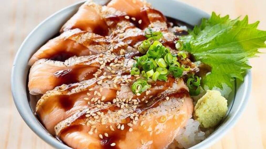 炙りサーモン様★限定タイムセール★美品♡UNITED ARROWS♡定価2ニット サーモンを喰らえ 西中島店 | Wolt | デリバリー | 大阪