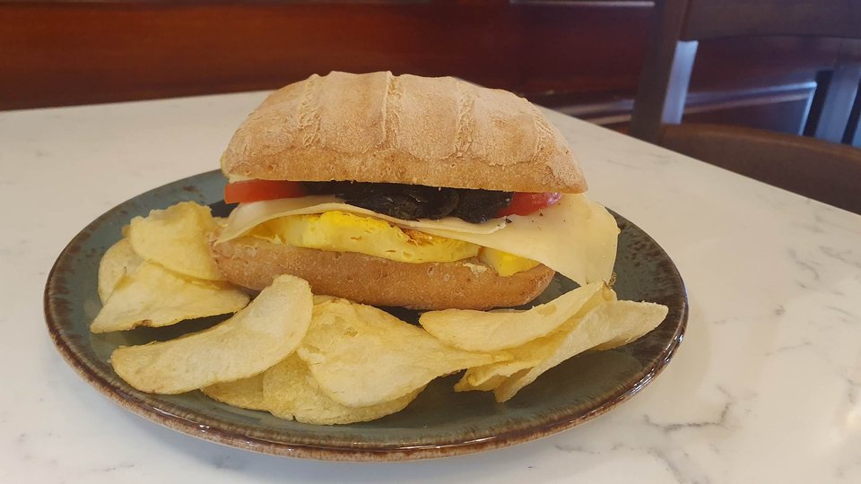 Helu Manna Valletta Wolt Delivery Malta