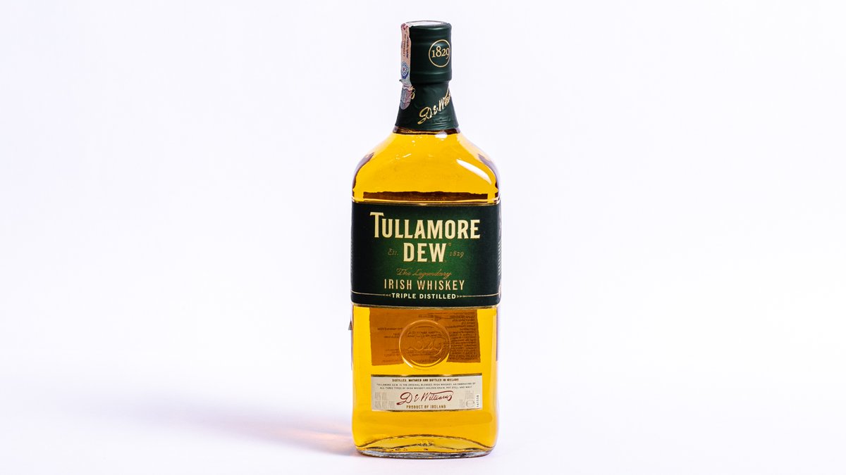 Tullamore dew 0.7 цена. Талмор Дью 0.7. Tullamore d.e.w 100 CL. Tullamore Dew. Tullamore Dew круглая бутылка.