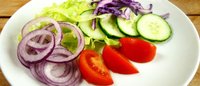 Hozzáadás a kosárhoz Friss saláta ágy választható öntettel normál adag